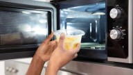 Comidas que no debes calentar en el microondas