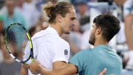 El aplaudido gesto de Alcaraz con Zverev en Cincinnati: "Triste por Sascha..."