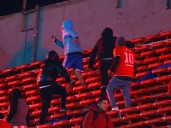 U. de Chile realiza denuncia formal ante la justicia argentina por "delitos" que sufrieron sus hinchas ante Independiente