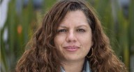 Sandra Vilardy protagoniza el primer capítulo de nueva serie documental de Uniandes La reconocida bióloga marina, investigadora y defensora del medioambiente, ha dedicado su vida a escuchar y comprend