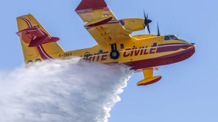 Así son los Canadair, los aviones anfibio para combatir los incendios que Francia ha mandado a España