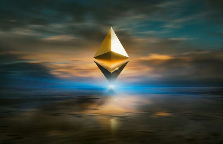 As ETH Breaks Above $4,900, Analyst Sums Up Crypto Market: ‘BTC Is Exhausted, ETH Isn’t’