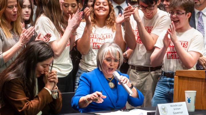 US appeals court blocks New Mexico's 7-day waiting period on gun purchases