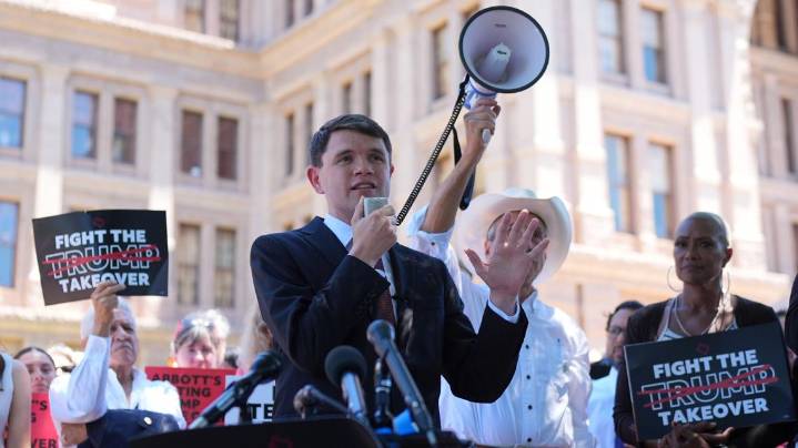 Can lawmakers legally leave the state? Here’s what we know about Texas law on quorum