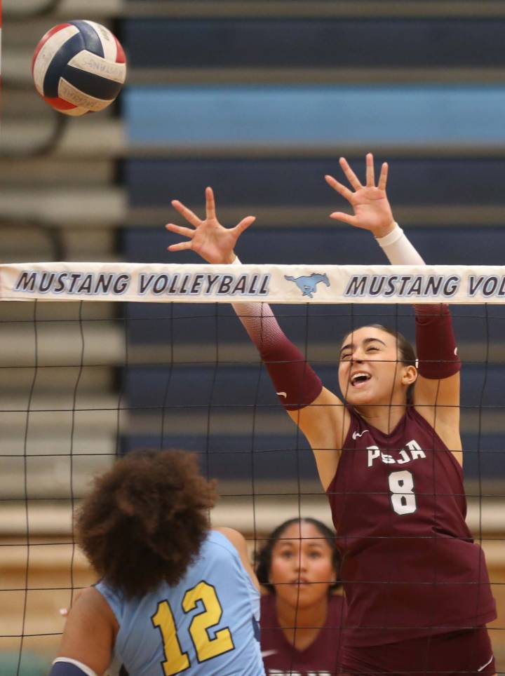 Photo Gallery: Action from Day 2 Pound Fest volleyball tournament