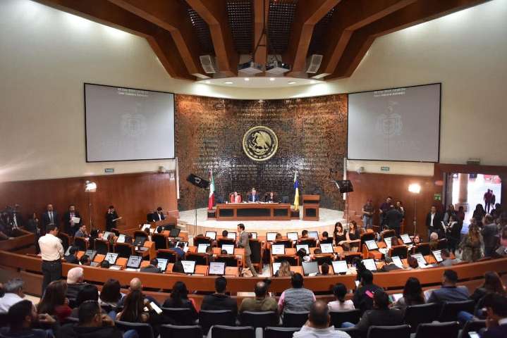 Proponen diputados de Jalisco darse un aumento salarial de 3.5% para 2026