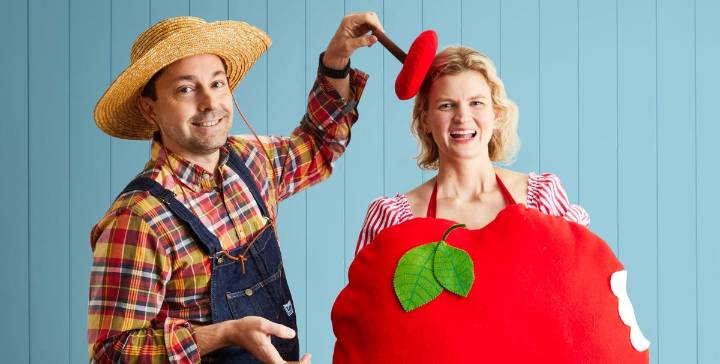 106 Easy Couple Halloween Costumes to DIY or Buy 2025