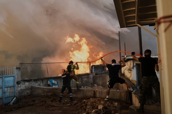 Wildfires kill at least 3 and displace thousands across southern Europe