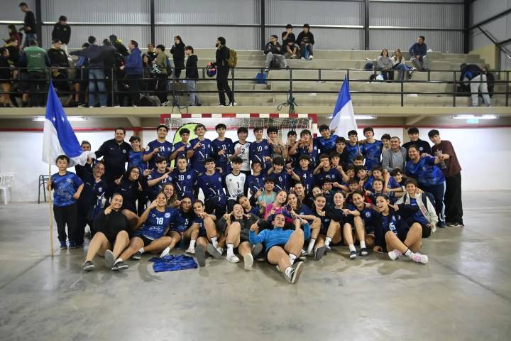 Ferro, campeón por duplicado