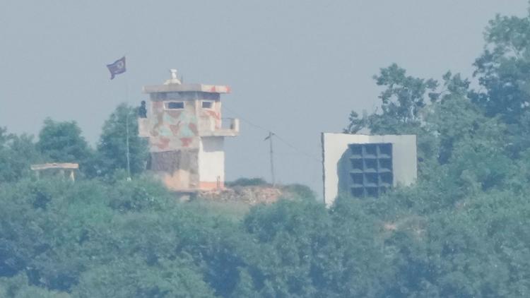 South Korea removes loudspeakers at North Korea border