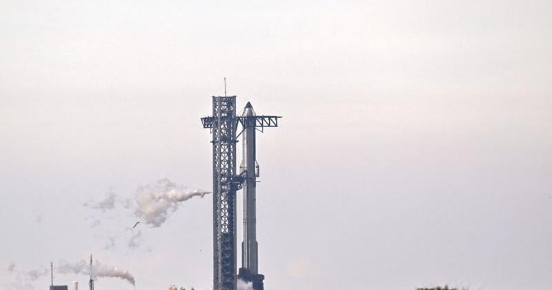 SpaceX aims to overcome Starship setbacks with tenth flight test