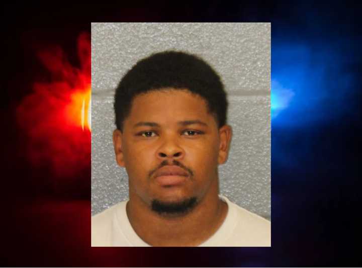 Entrenador acusado de abuso sexual de un estudiante en Charlotte