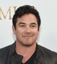 Dean Cain, former TV Superman, will be sworn in as honorary ICE officer