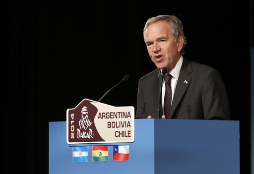 Corte chilena condena a exministro de Deportes por usar información que violan reglas bursátiles