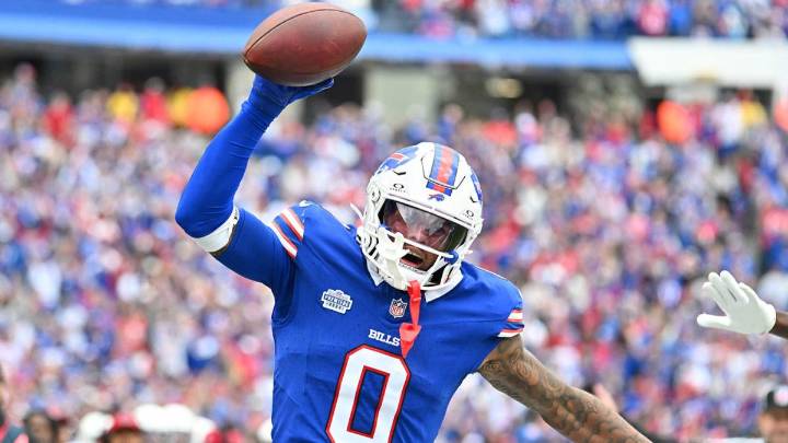 Fantasy football rankings 2025: Breakouts by model that predicted Jayden Daniels' big season