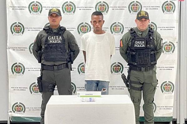 Asegurados en centros carcelarios tres presuntos extorsionistas