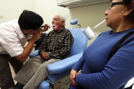 ¿Tienes a tu cargo a un adulto mayor? Conoce los hábitos que mejoran su salud