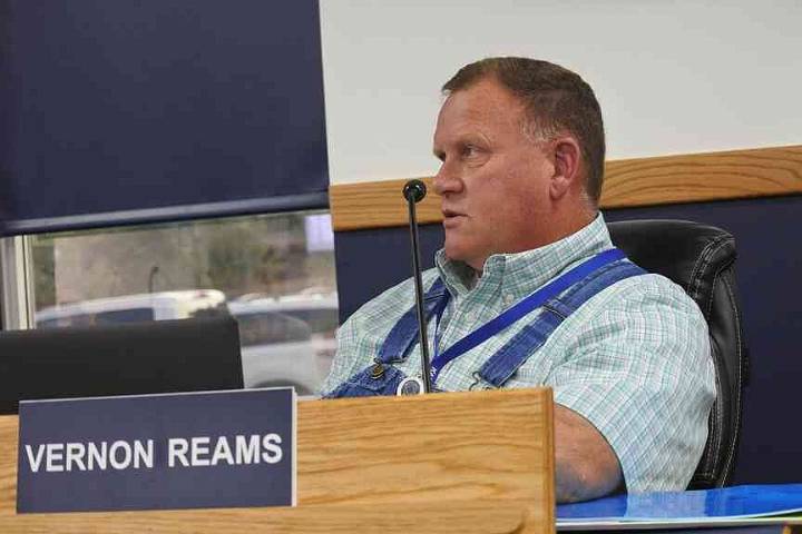 Benton County Planning Board votes 4-1 to approve plan for 24-lot rural subdivision south of Gravette