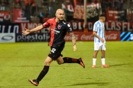 "Nos cag... a pedos". El reto de Fabbiani llegó a tiempo, Newell’s ganó y avanzó a los cuartos de la Copa Argentina