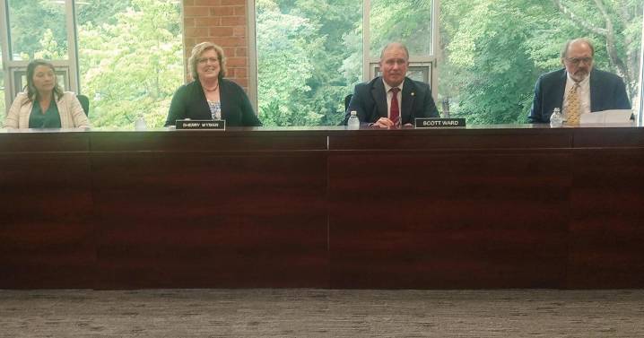 WSCC extends Pres. Scott Ward’s contract