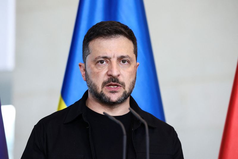 Zelenskiy says Russia continues attacking Ukraine ahead of summit