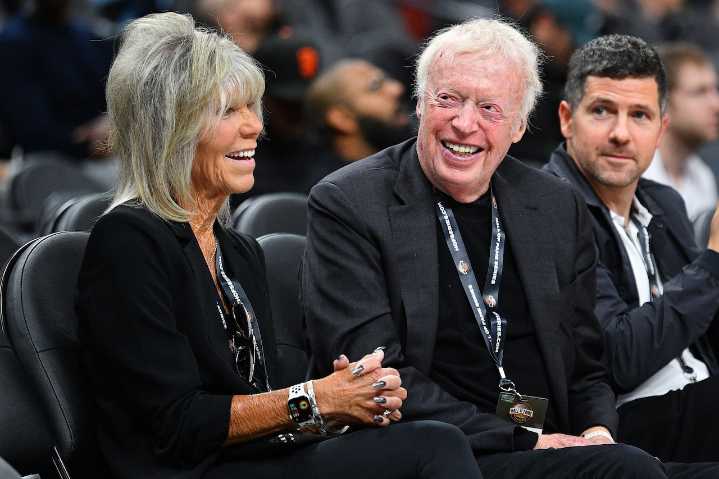 Editorial: The Knights’ blockbuster bet on Oregon