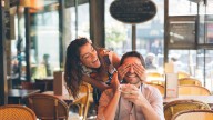La tradicional forma en la que los jóvenes buscan encontrar el amor a través de la psicología: el 75% de las parejas son duraderas