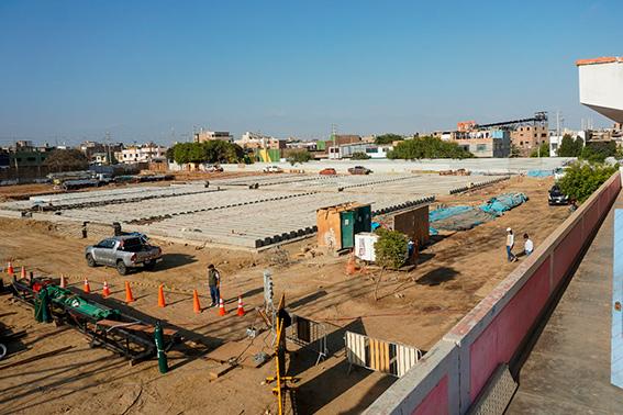 SUPERVISAN AVANCES DE OBRAS EN COLEGIO POLITÉCNICO DEL SANTA