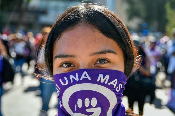 Planea la Comuna convertir establecimientos comerciales como resguardos inmediatos para mujeres maltratadas
