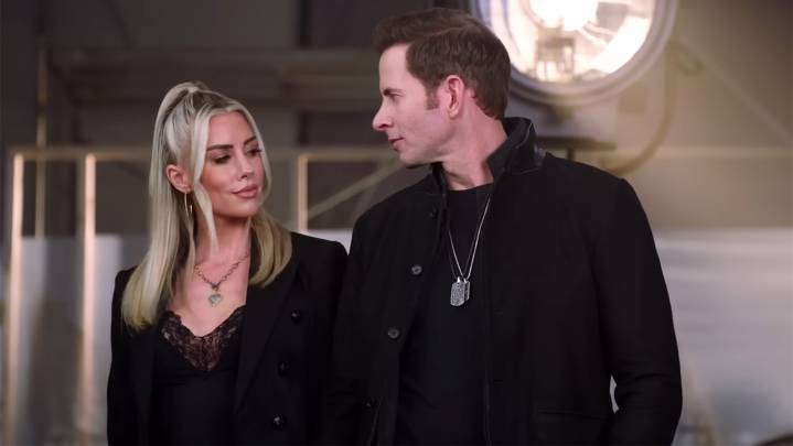 What Fans Don't See About Tarek El Moussa And Heather's Lifestyle On The Flip Off