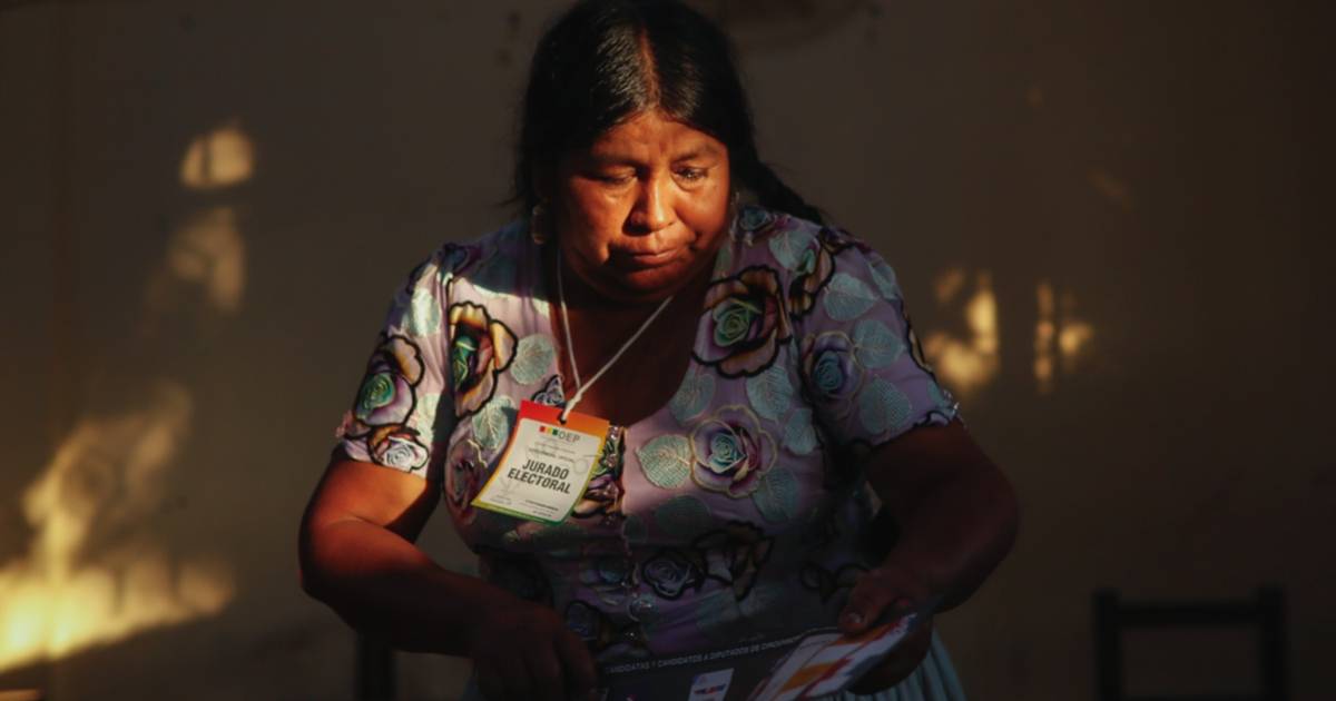 Elecciones en Bolivia, MINUTO A MINUTO, en VIVO: luego de ocho horas de votación, cerraron las mesas y comenzó el recuento de votos