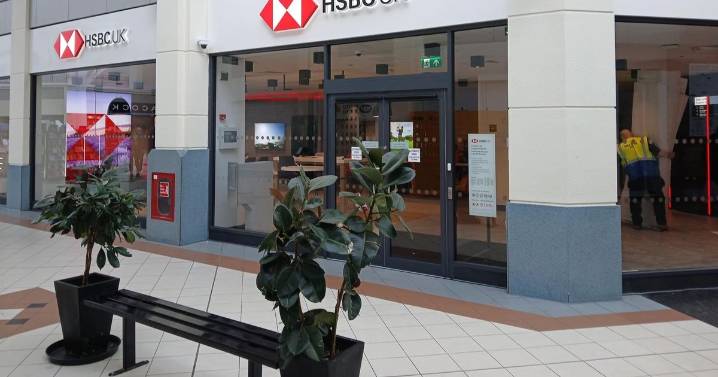 HSBC issues apology as thousands of customers unable to access online banking
