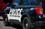 Auto atropella y mata a una mujer en Eagle Pass; lo busca la policía