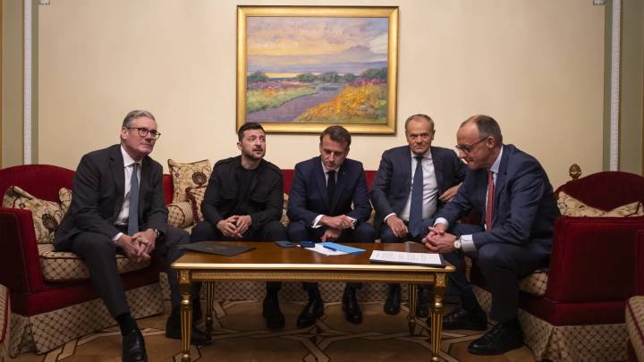 Vaivén frenético de reuniones con el futuro de Ucrania en juego: Europa y Trump hablan a días de la cumbre con Putin