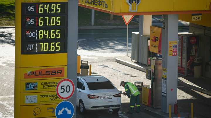 Ukrainian drone attacks on Russian refineries causing fuel shortages