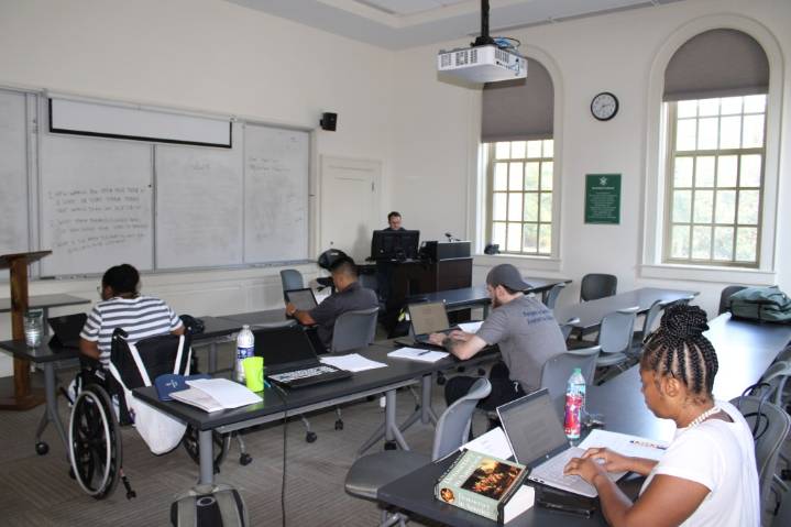 Academic boot camp at W&M gives veterans a chance at higher education