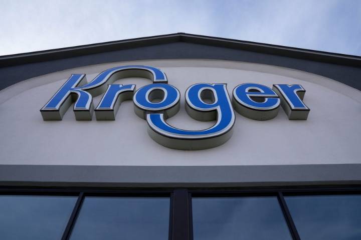 Bond set for man accused of biting off security guard's finger at Ohio Kroger
