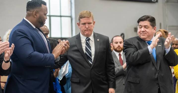 New law seeks to coordinate human trafficking response in Illinois