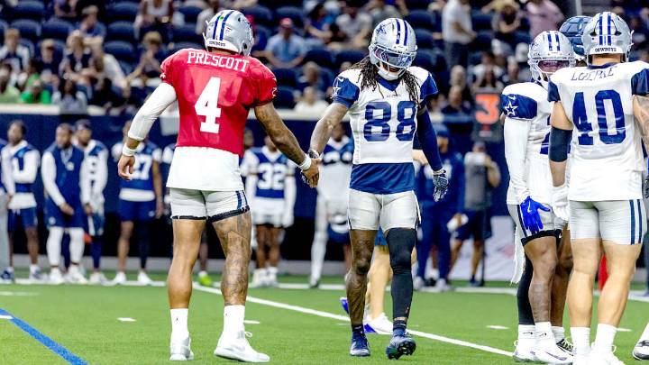 Cowboys concluyen su campamento con destellos de talento