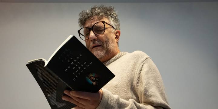 Así escribe Fito Páez en su primer libro de poemas