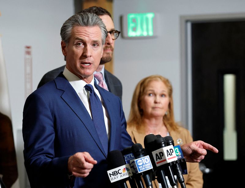 California lawmakers swiftly pass, governor signs, Democrats' redistricting plan
