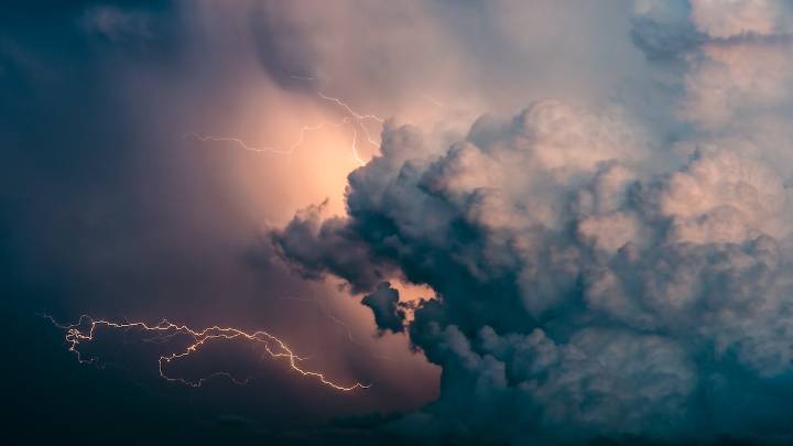 En vivo | Siga la trayectoria de la tormenta tropical Erin, aumentan las posibilidades de que se convierta en huracán este  viernes - Semana