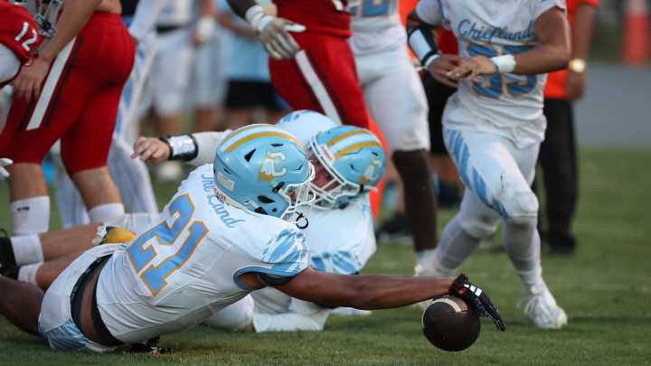 Hear Chiefland linebacker and Louisville commit Jon Adams speak after the win over Williston