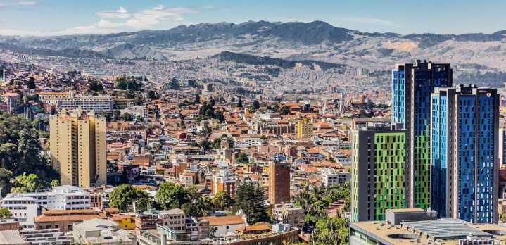 Bogotá despierta fría y con lloviznas: hoy oscilará entre 10 °C y 17 °C