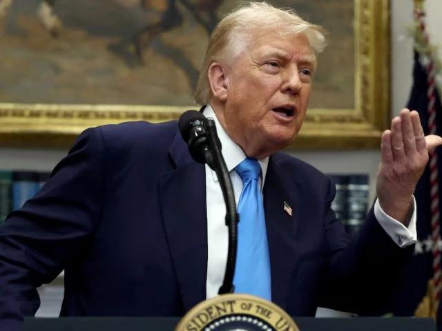 Trump changes tack on Ukraine after Putin meet