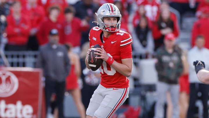 New DraftKings promo code for Texas vs. OSU: Get $300 bonus, massive Sunday Ticket discount