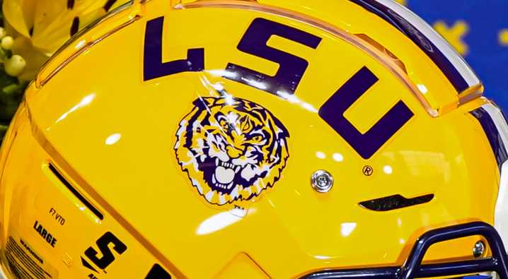 LSU 4-Star Offensive Prospect Busted for Allegedly Hiding Two Murder Suspects in Dorm Room