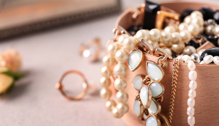 Claire's jewelry Chapter 11 bankruptcy: Chain will close 18 stores, including 1 in N.J.