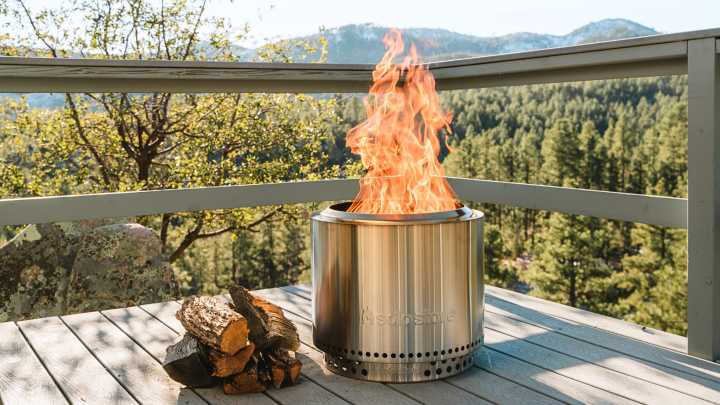 🔥 Solo Stove's most popular fire pit is up to $380 off at this sale