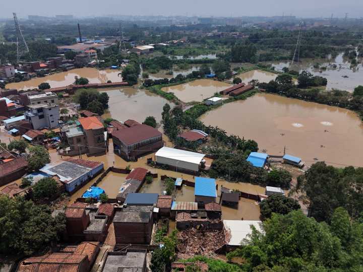 At least 10 dead, 33 missing in flash floods in China’s Gansu province